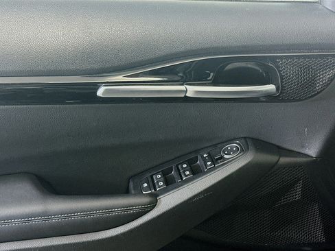 Used 2025 Kia Seltos S FWD image 15