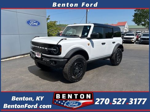 New 2026 Ford Bronco Badlands AWD/4WD image 1