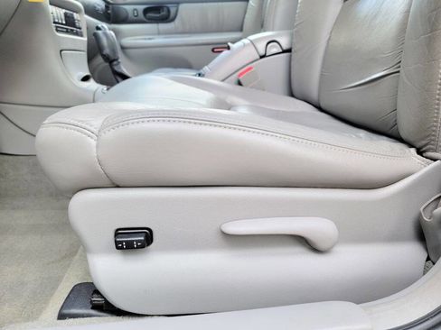 Used 2000 Buick Regal GS w/ Luxury Pkg FWD image 16