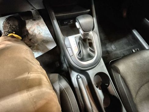 Certified 2022 Kia Forte LXS image 22