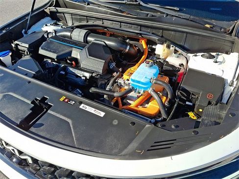 Used 2023 Kia Sorento SX Prestige image 30