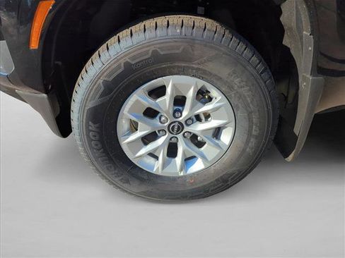 New 2026 Nissan Frontier S image 18