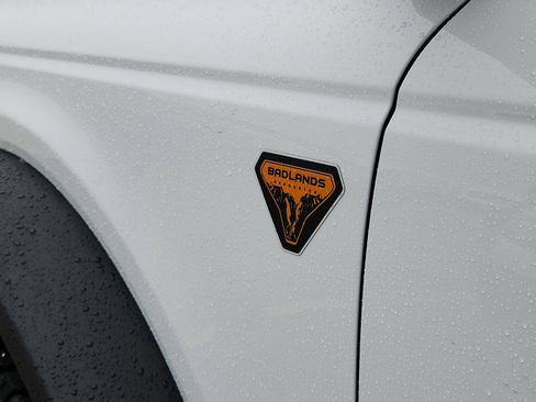 New 2026 Ford Bronco Badlands image 18