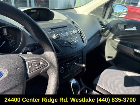 Used 2017 Ford Escape SE FWD image 15