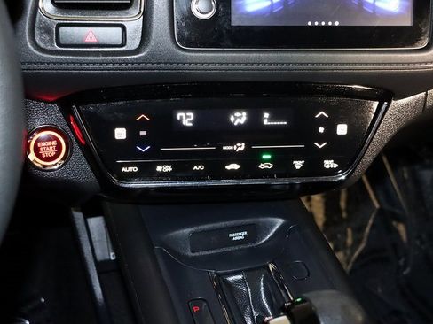 Used 2022 Honda HR-V EX image 19