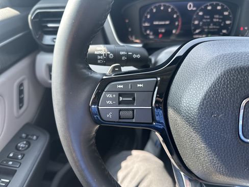 Certified 2024 Honda Pilot Elite image 31