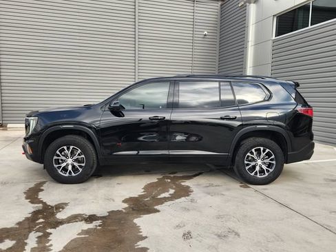 Used 2026 GMC Acadia AT4 w/ Luxury Package AWD/4WD image 5