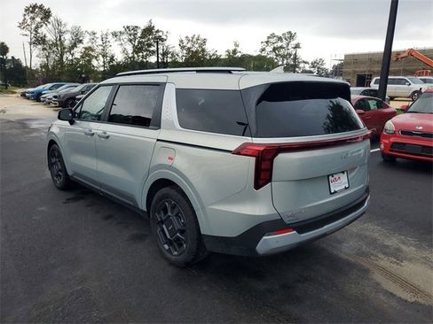 New 2026 Kia Carnival EX image 3