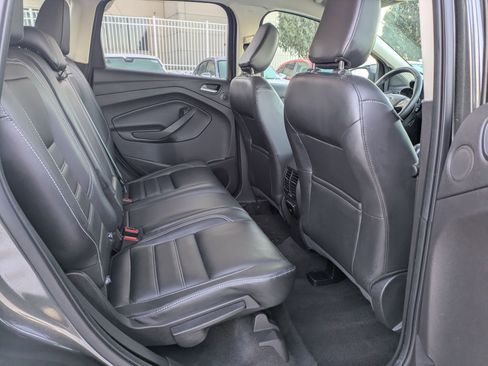 Used 2018 Ford Escape Titanium image 23