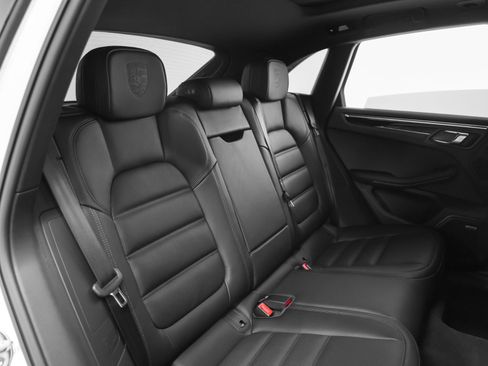 New 2026 Porsche Macan S AWD/4WD image 29
