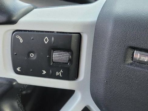 Used 2023 Land Rover Defender 110 SE AWD/4WD image 31