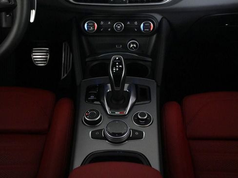 Used 2025 Alfa Romeo Stelvio Sprint w/ Veloce Package AWD/4WD image 14