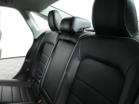 Certified 2023 Volkswagen Jetta SE FWD image 21