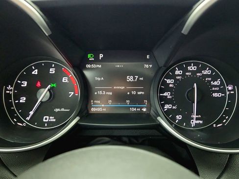 Used 2019 Alfa Romeo Giulia AWD image 13