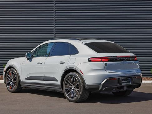 New 2025 Porsche Macan Electric image 3