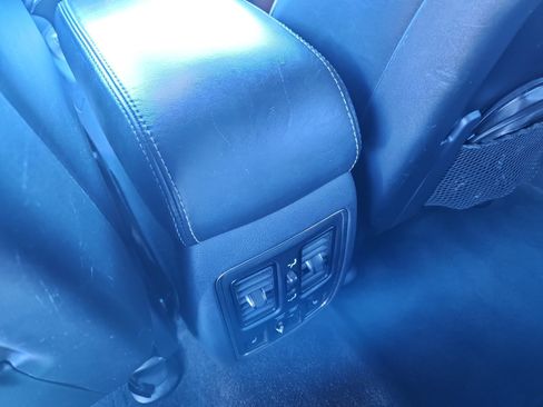 Used 2014 Jeep Grand Cherokee Overland image 33