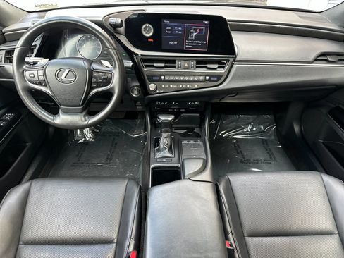 Used 2022 Lexus ES 350 w/ Premium Package image 15