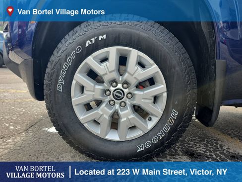 Used 2022 Nissan Frontier SV w/ Technology Package AWD/4WD image 28