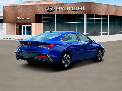 New 2025 Hyundai Elantra Limited w/ Cargo Package image 7