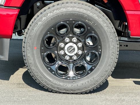 New 2025 Ford F250 XLT w/ Black Appearance Package image 25