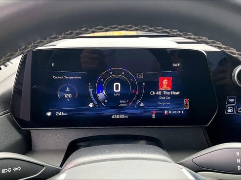 Used 2024 Chevrolet Traverse LT image 27