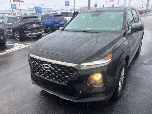 Used 2019 Hyundai Santa Fe SEL image 3