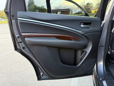 Used 2018 Acura MDX SH-AWD w/ Technology Package image 19