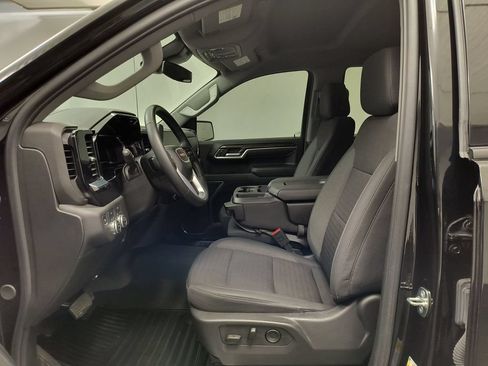 Used 2024 GMC Sierra 1500 Elevation AWD/4WD image 5