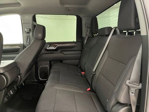 Used 2025 GMC Sierra 2500 SLE w/ SLE Convenience Package AWD/4WD image 18