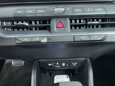 New 2025 Kia K4 EX image 24