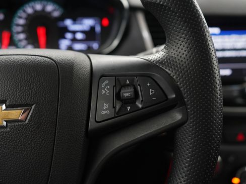 Used 2020 Chevrolet Trax LS w/ Tint and Cruise Package image 26