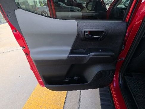 Used 2023 Toyota Tacoma SR w/ SR Convenience Package RWD image 22