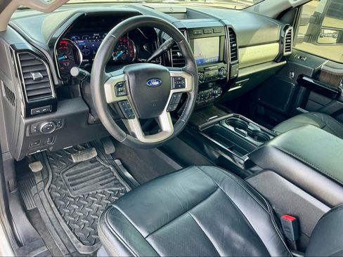 Used 2020 Ford F250 Lariat w/ Lariat Ultimate Package image 38