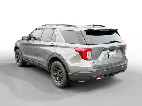 Certified 2022 Ford Explorer Timberline image 3