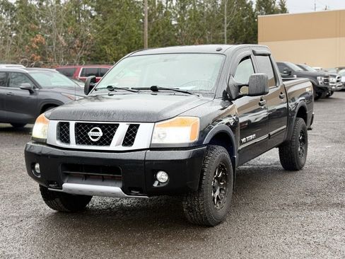 Used 2014 Nissan Titan PRO-4X image 2