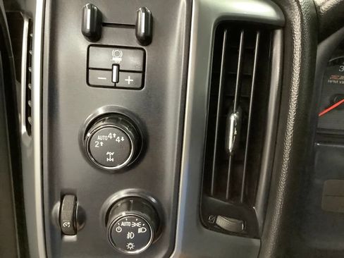 Used 2017 Chevrolet Silverado 1500 LT w/ All Star Edition AWD/4WD image 15