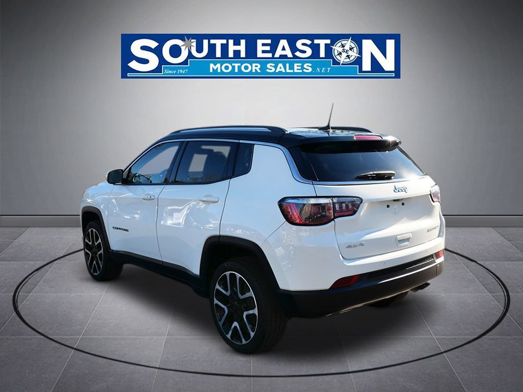 Used 2018 Jeep Compass Limited w/ Navigation Group AWD/4WD image 5