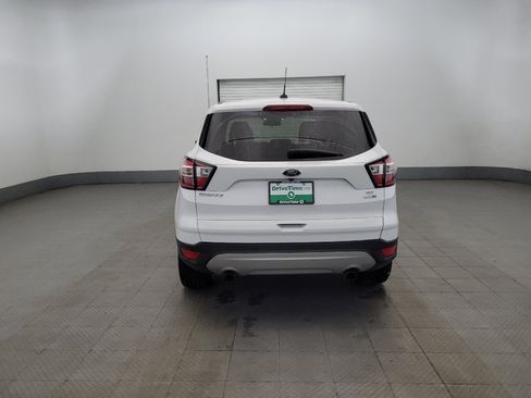 Used 2017 Ford Escape SE w/ SE Cold Weather Package image 6