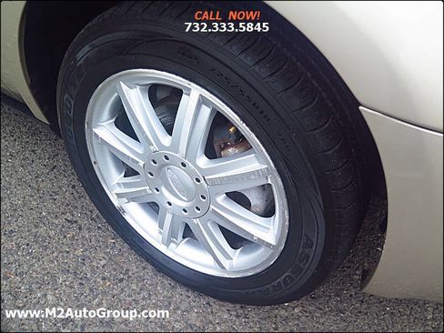 Used 2006 Ford Five Hundred Limited image 30