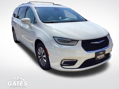 Used 2021 Chrysler Pacifica Touring-L