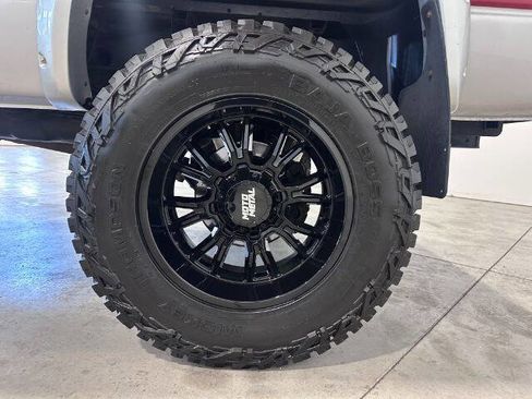 Used 2007 Dodge Ram 2500 Truck SLT w/ Protection Group AWD/4WD image 12