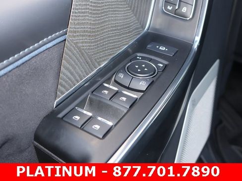 Used 2025 Ford F350 Platinum image 9