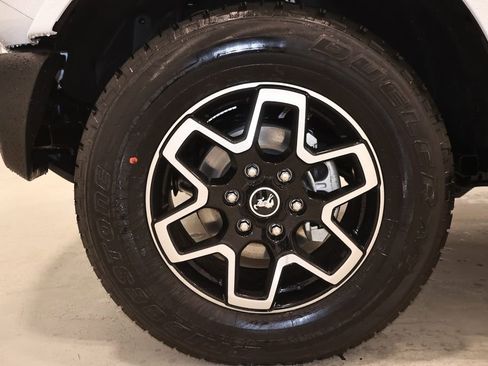 New 2026 Ford Bronco Outer Banks AWD/4WD image 32