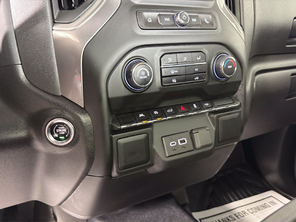 Certified 2025 Chevrolet Silverado 1500 W/T RWD image 39