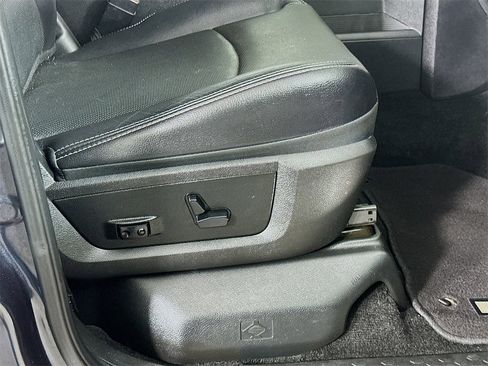 Used 2017 RAM 1500 Laramie w/ Convenience Group image 23