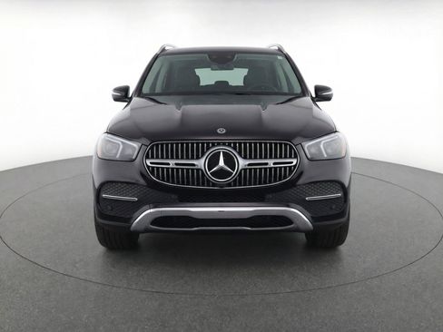 Used 2024 Mercedes-Benz GLC 300 4MATIC image 2