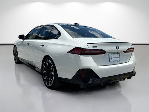 Used 2024 BMW 540i xDrive w/ Executive Package AWD/4WD image 5
