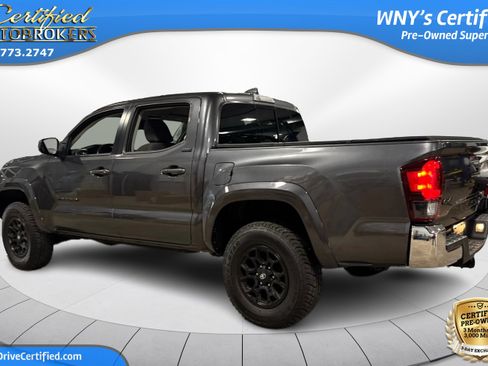 Used 2022 Toyota Tacoma SR5 image 8