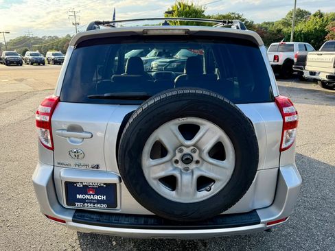 Used 2010 Toyota RAV4 2WD w/ Base L4 Extra Value Pkg image 4