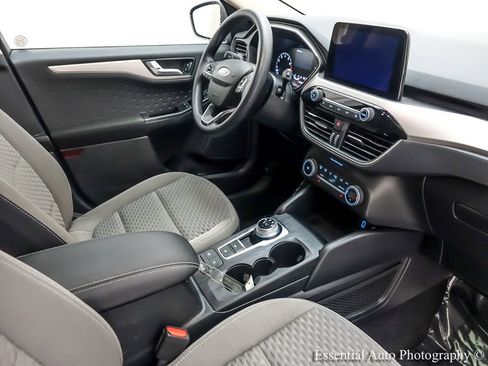 Certified 2020 Ford Escape SE FWD image 30